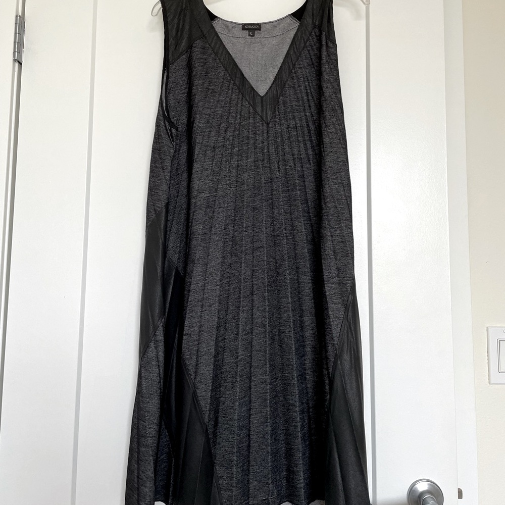 Komarov NWOT. Tunic or jumper. Black denim look woven fabric. Solid blk trim